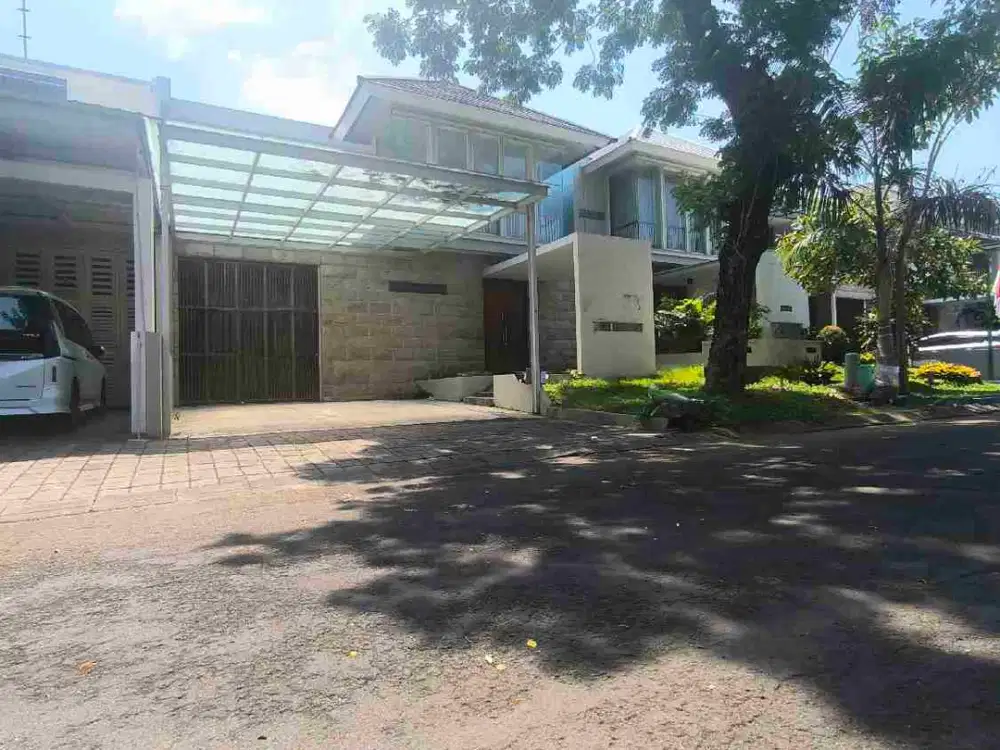 DIJUAL RUMAH 2 LANTAI MINIMALIS JALAN UTAMA EASTWOOD CITRALAND SURABAYA BARAT