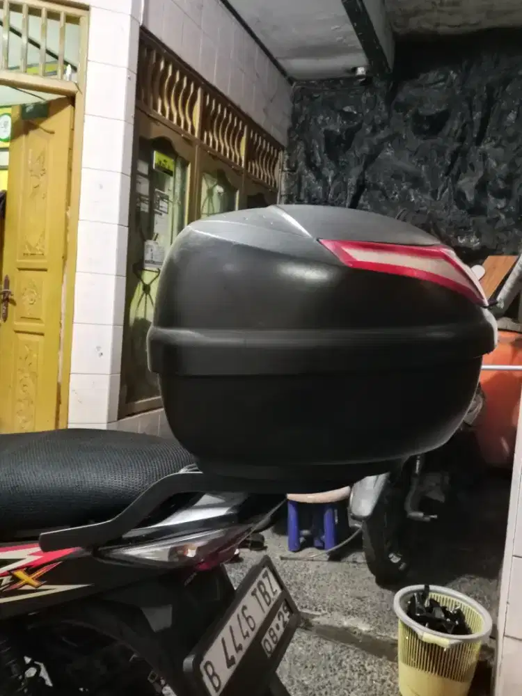 BOX GIVI E30RN 30 LITER