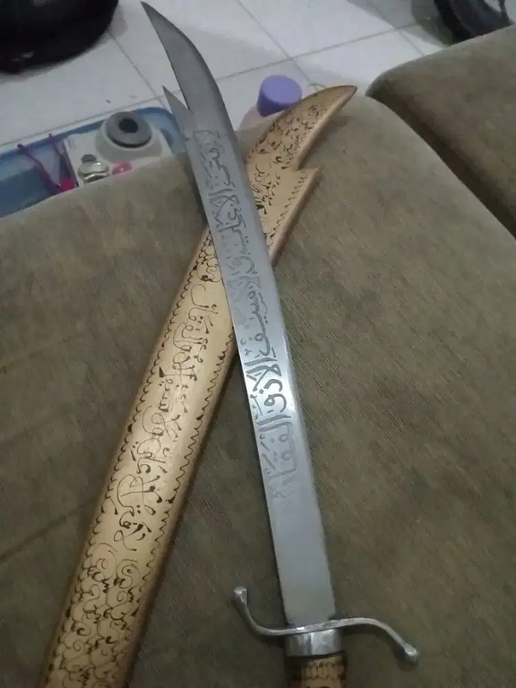 Koleksi pedang Zulfikar gold bekas antik peninggalan Mbah kuno.