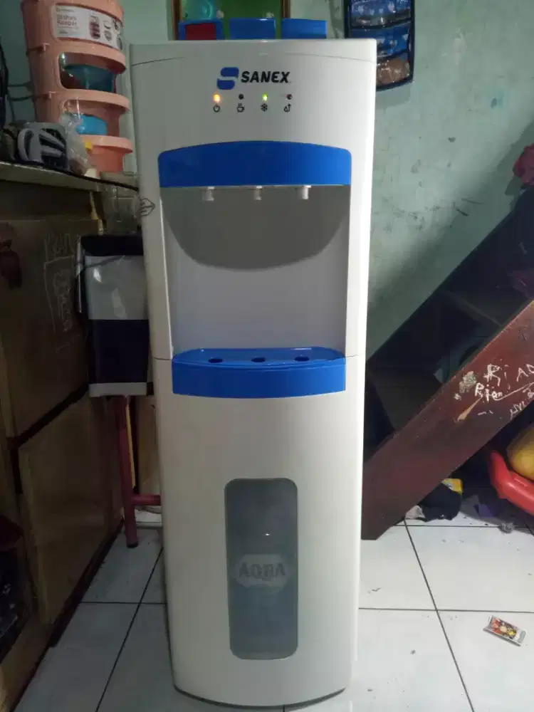 Dispenser galon bawah Sanex
