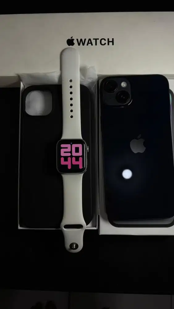 Iphone 14plus 128gb + apple watch se 2 iBox