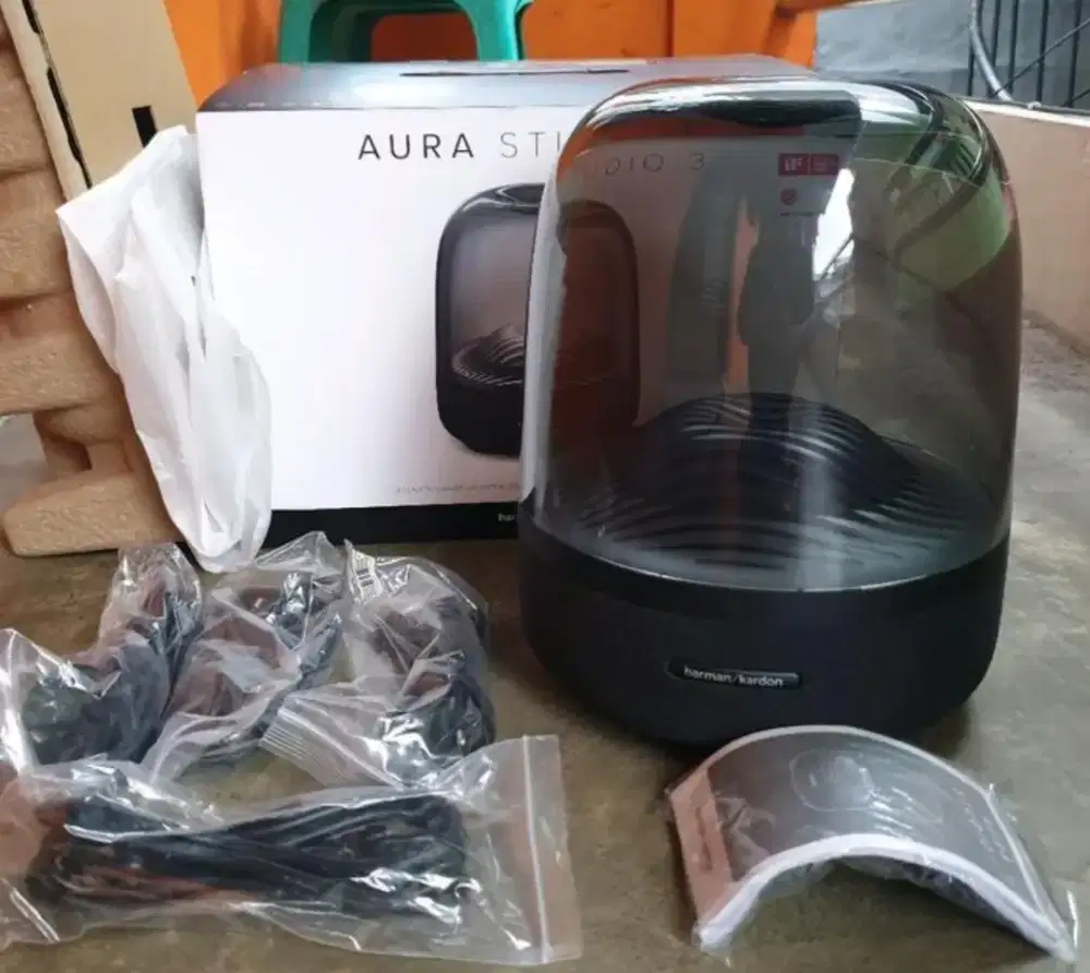 Aura Studio 3 By Harman Kardon