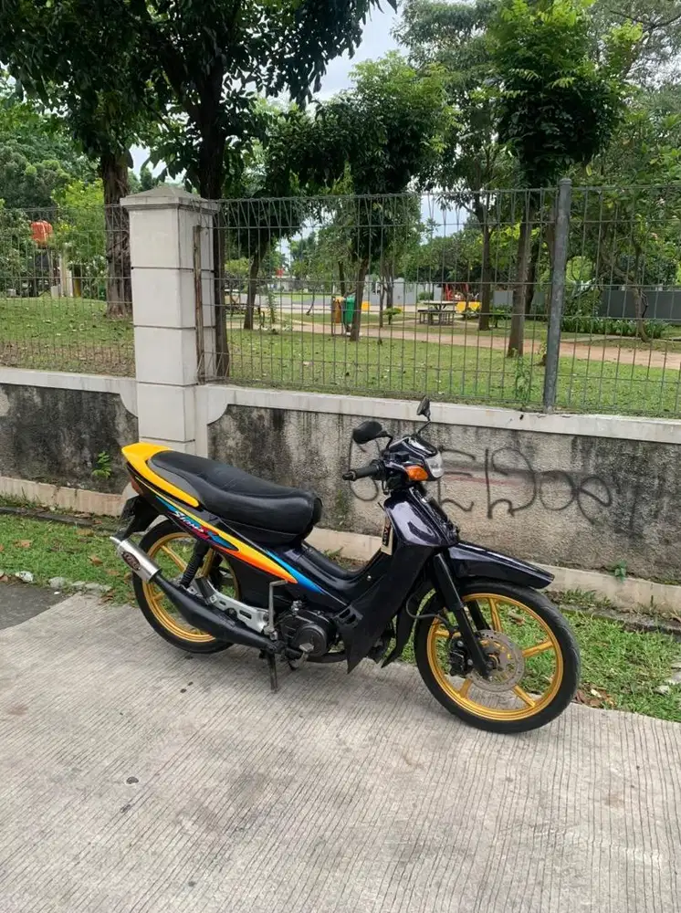 Yamaha Sigma bukan F1zr