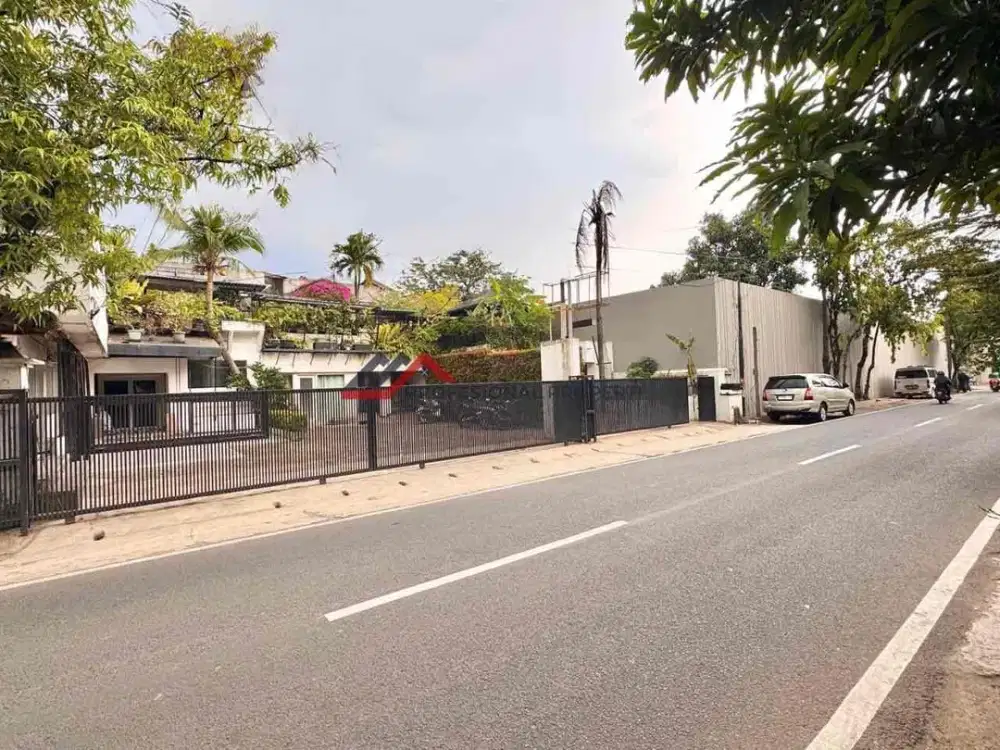 Rumah Lama Hitung Tanah Cocok Untuk Usaha Dan Rumah Tinggal Di Kemang