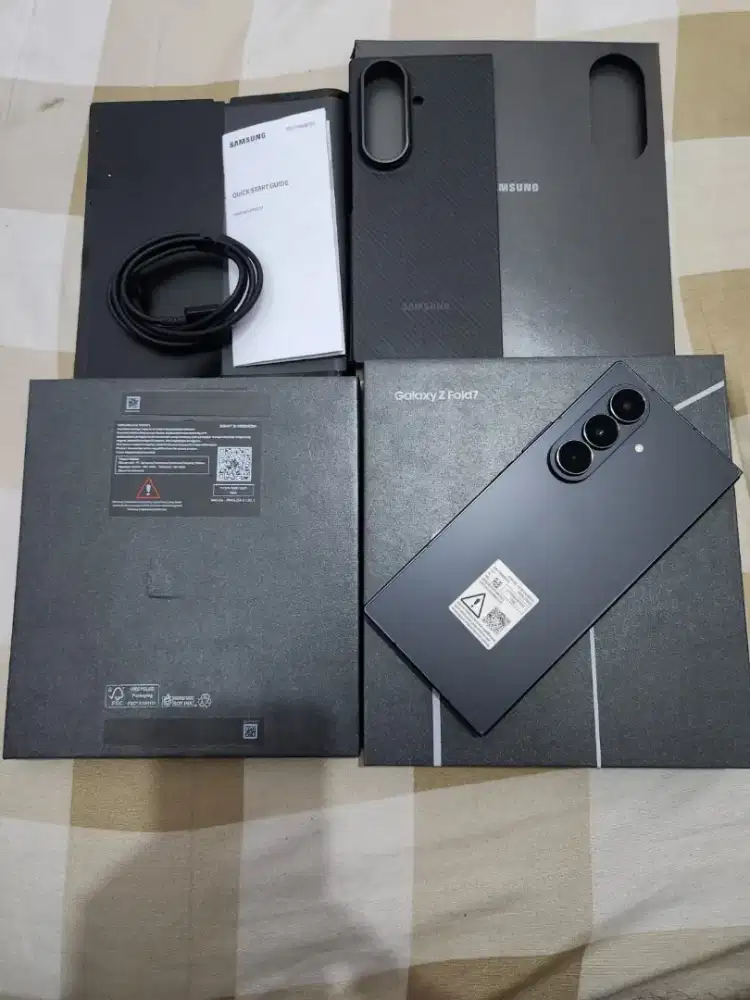 SAMSUNG Z FOLD 7 12/1TB FULLSET MULUS LIKE NEW NOMINUS GARANSI SEIN ON