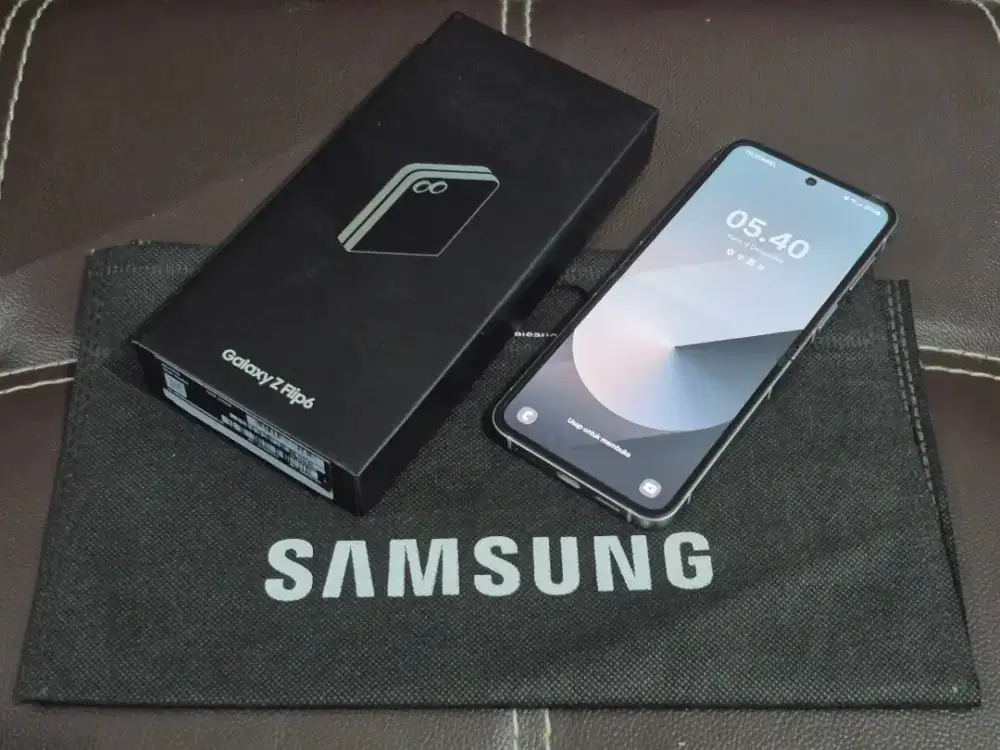 Samsung Z Flip 6 12/512 Fullset Like New