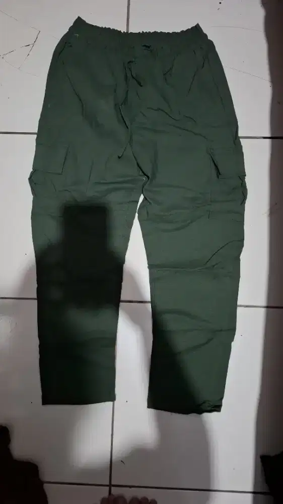 celana cargo hijau