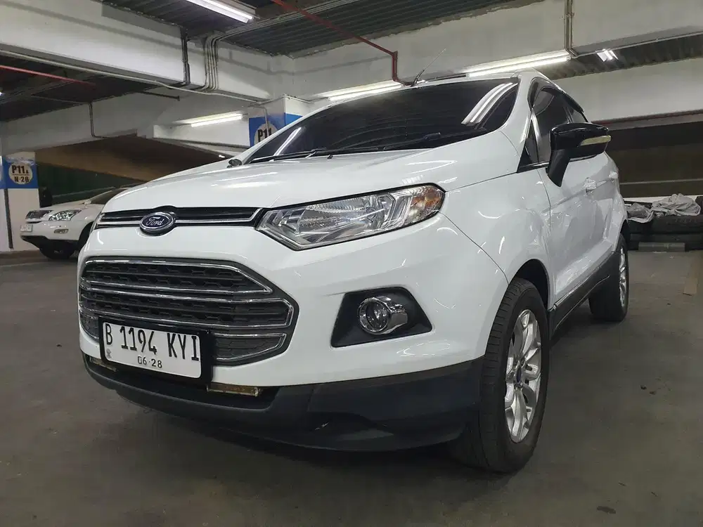 Ford Eco Sport Titanium 2015 SunRoof FullOriginal SepertiBaru Gresssss