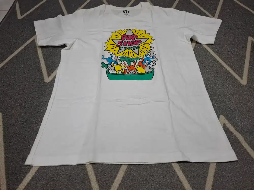 Kaos uniqlo X Keita Hans