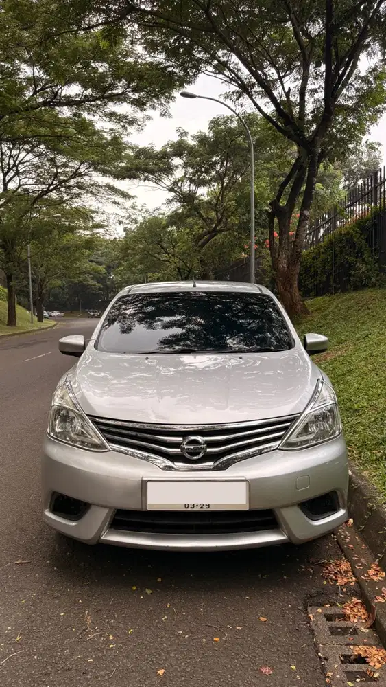 Nissan Grand livina 2014 Bensin