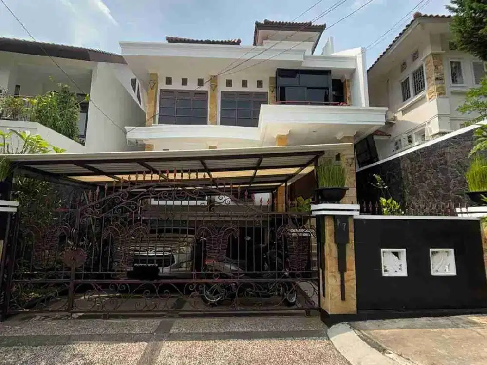 Dijual rumah lux di lokasi premium Dago Asri
