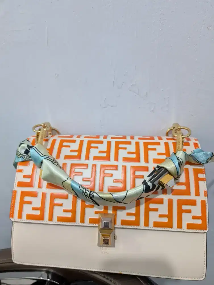 Tas Fendi original authentic