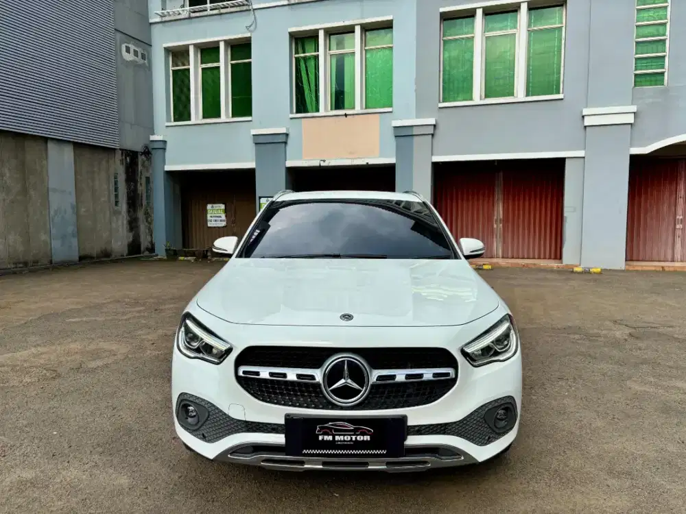 Mercedes-benz GLA200 Progressive Line 2020/ 2021 Automatic 1.3, Km Low