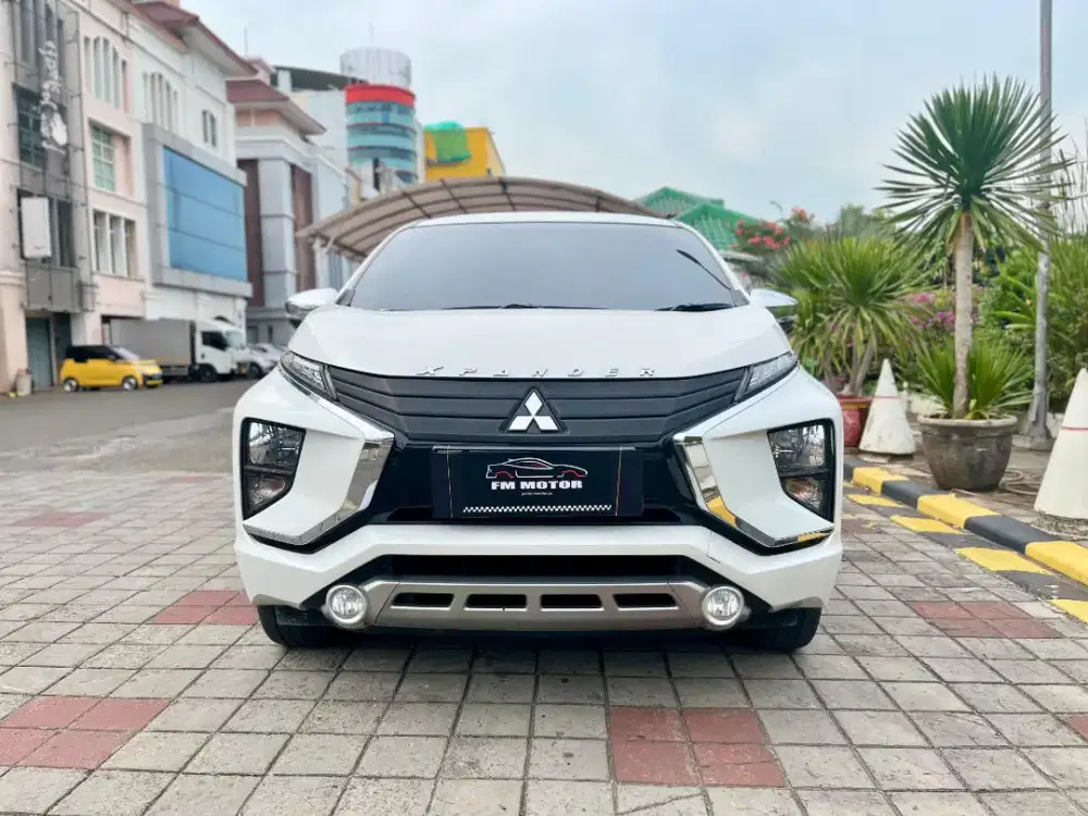 Mitsubishi Xpander Ultimate 2018 Automatic 1.5, Km Antik,Pajak Panjang