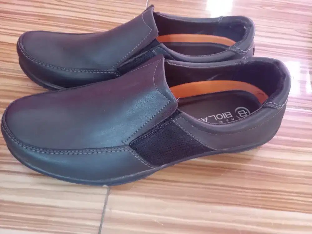 Sepatu Pantofel New Came Biolado ukuran 39