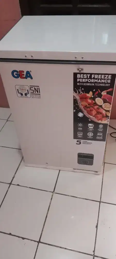 D jual frizer baru harga 1jt500 ukuran 110liter