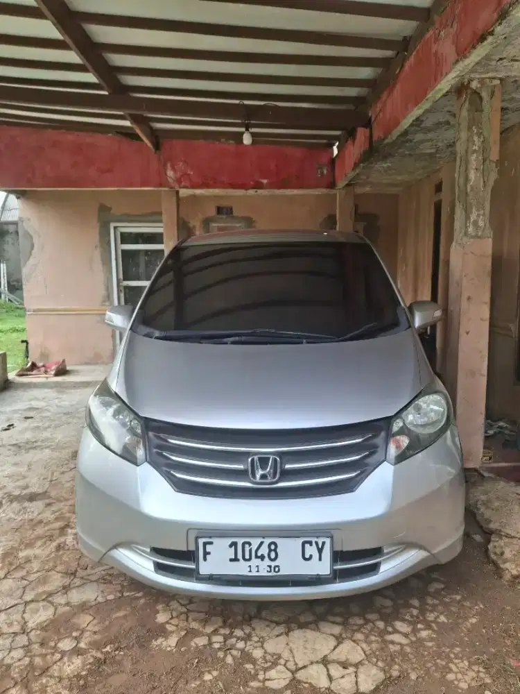 Honda Freed 2010 Bensin