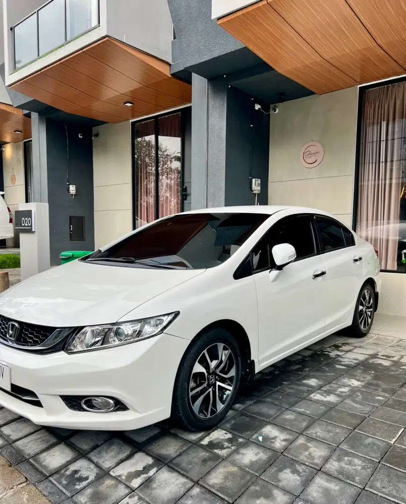Honda Civic 2015 Bensin