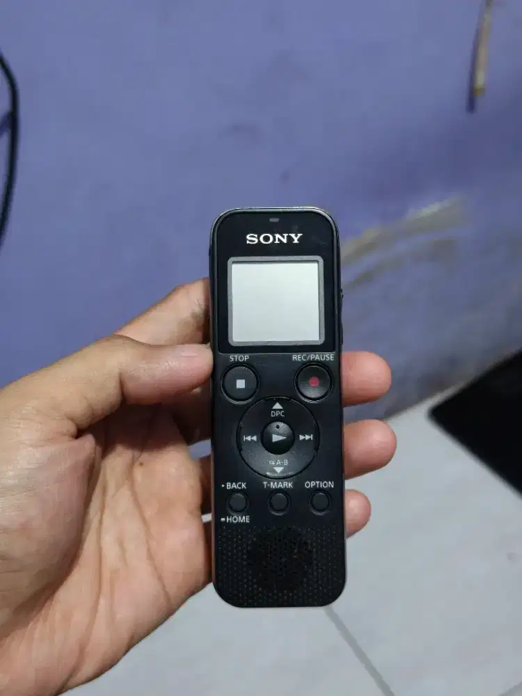 Alat rekam suara Sony ICD-UX570F/ Voice Recorder, Jarang dipake