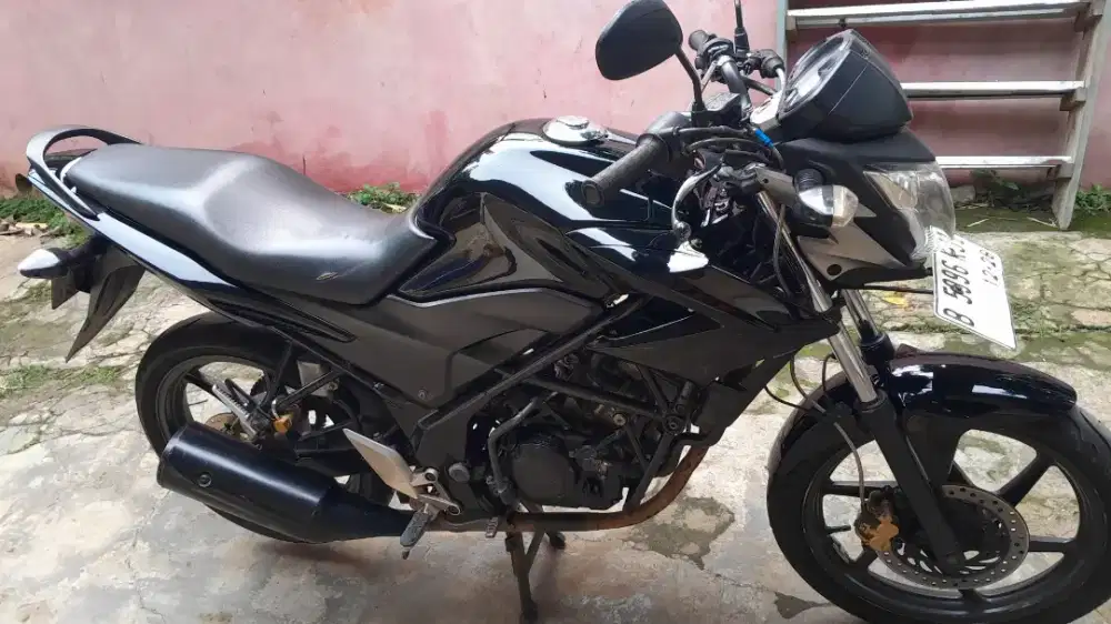 Di jual honda cb150r