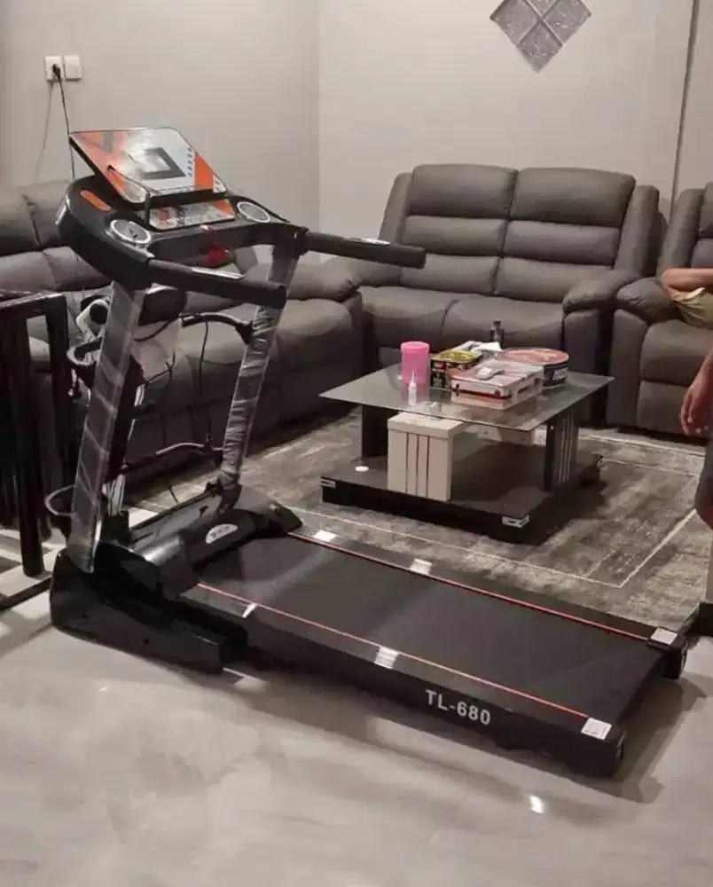 TREADMILL JUMBO ELEKTRIK TL 680 ALAT FITNESS AUTOINCLINE