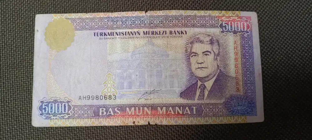 Uang Manat / Turkmenistan Rp. 5000