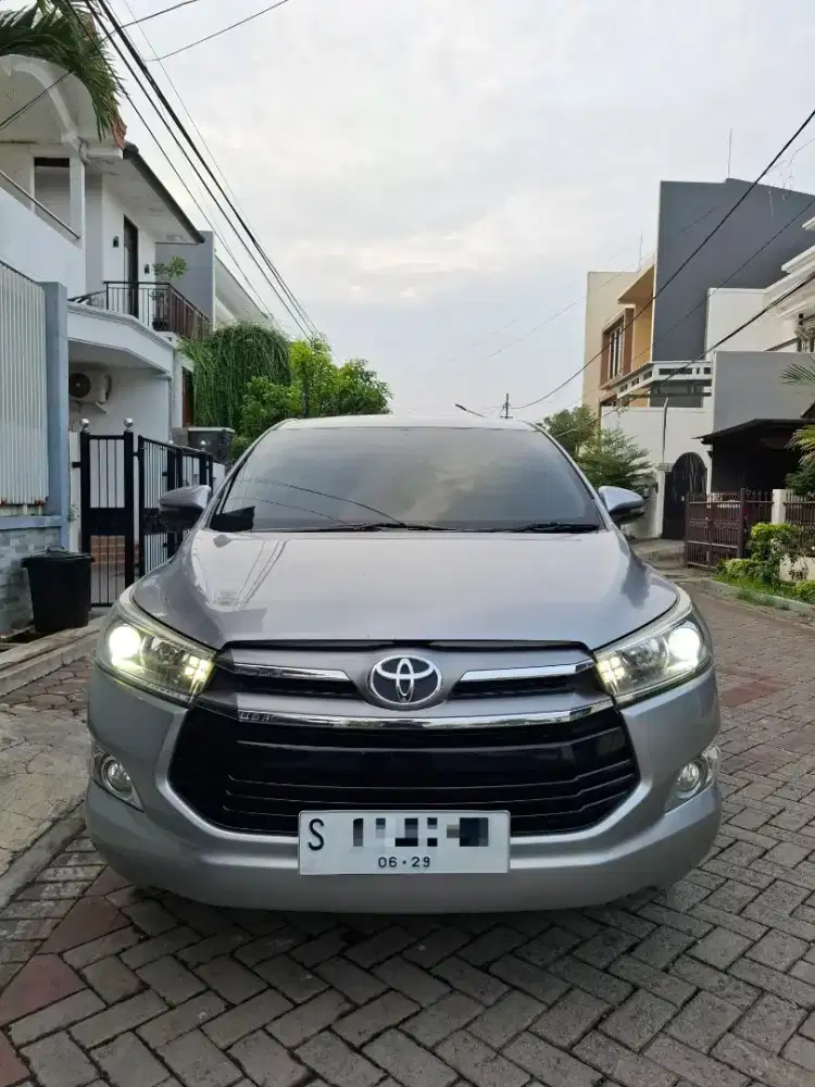 Innova Reborn V 2.4 Diesel 2019 AT Matic Silver 2GD Solar