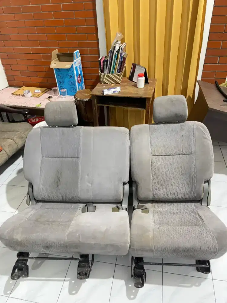 JOK INNOVA TENGAH DAN JOK AVANSA BELAKANG