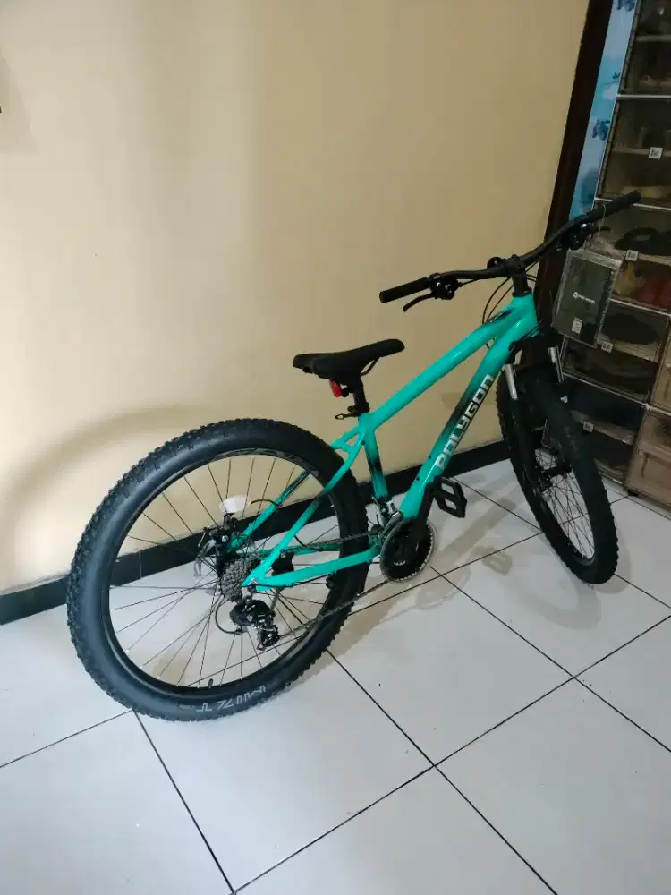 Sepeda baru dan masih mulus