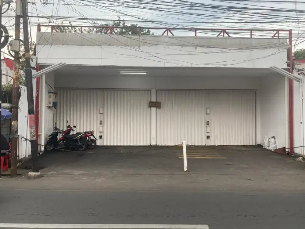 Disewakan Bangunan untuk usaha, bekas Alfamart, lokasi strategis