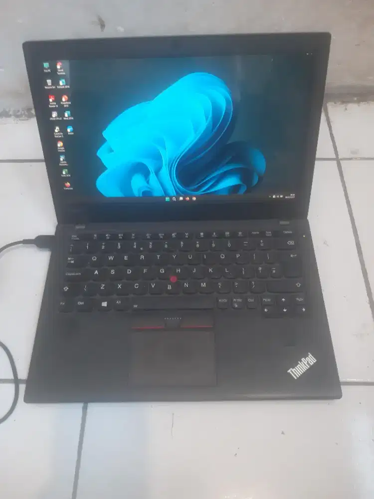 Lenovo ThinkPad X270 Core i5 6300 gen 6