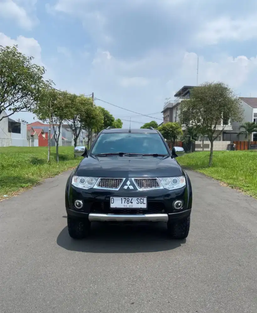*MITSUBISHI PAJERO SPORT 2.5 HP 4x2 5 METIC 2012