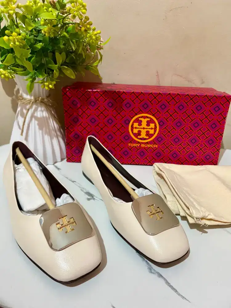 Flatshoes Tory Burch ukuran 8,5 US