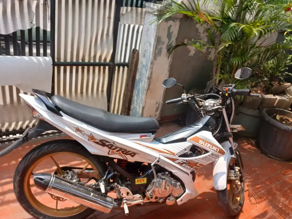 Jual motor satria fu tahun 14