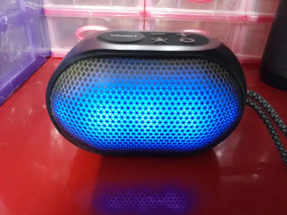 Speaker bt vivan vs 17 hitam