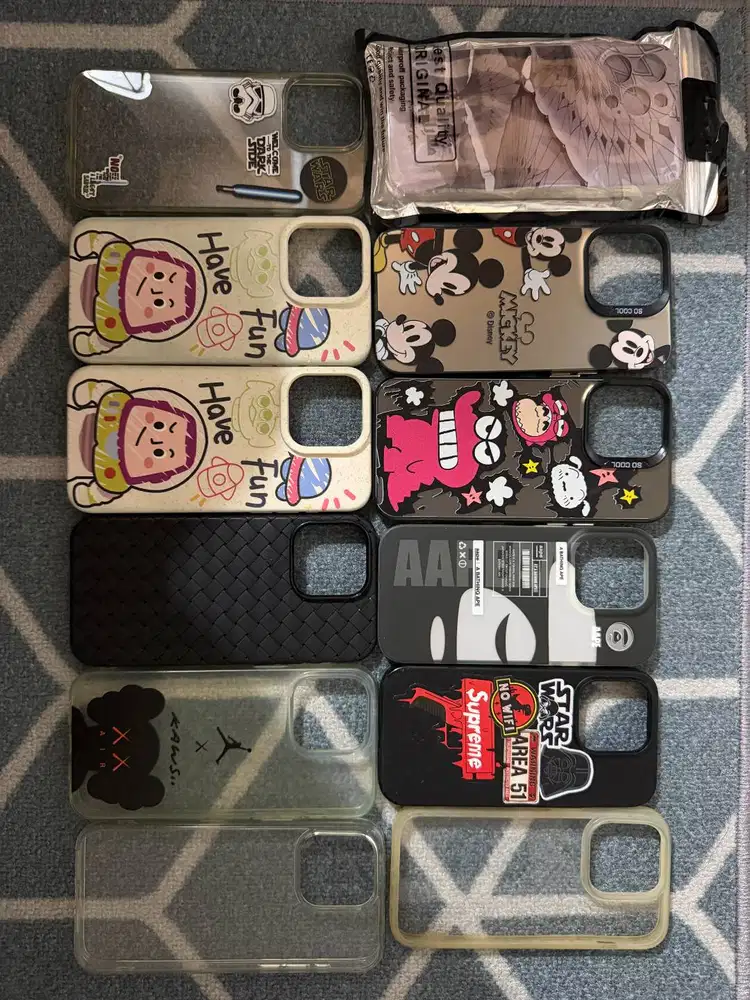 Case iPhone Bekas – Banyak Motif, Kondisi Bagus Rp 60,000