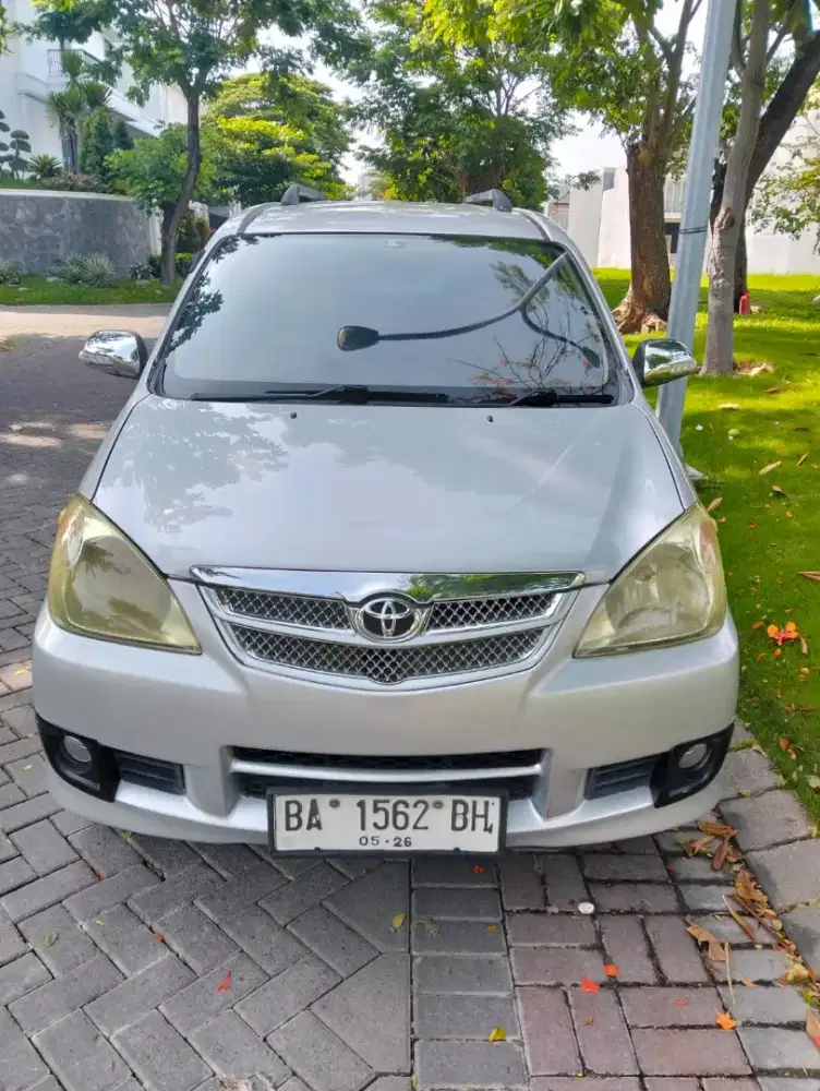 Toyota avanza 2011