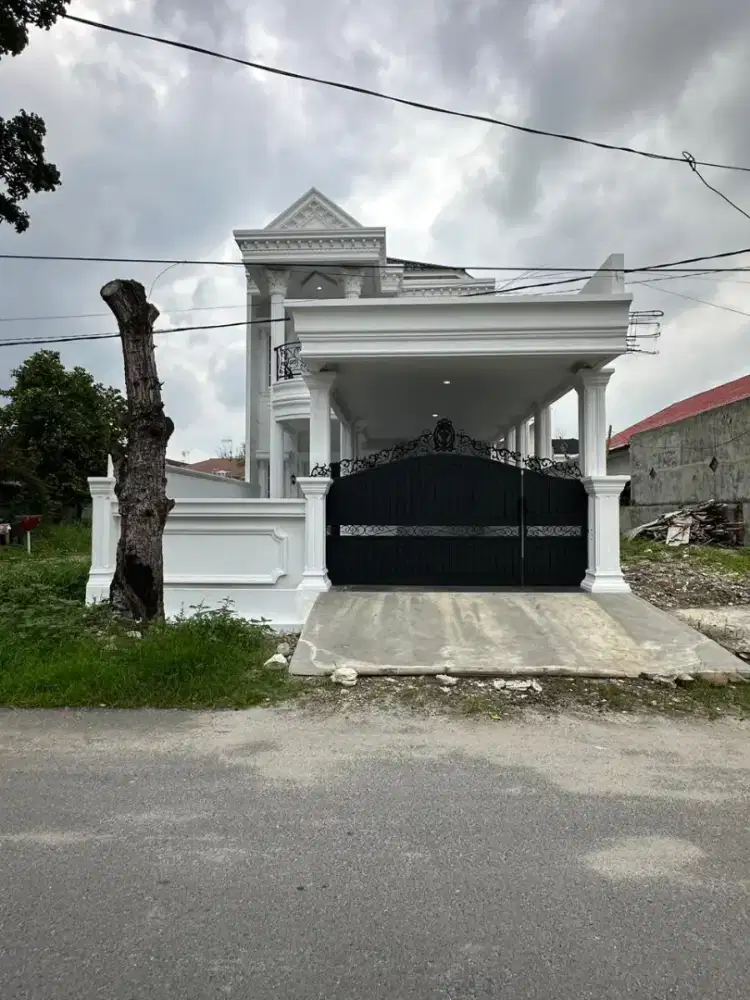 RUMAH MEWAH DAN LUAS READY DAERAH MEDAN HELVETIA