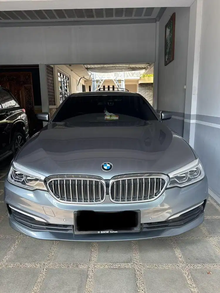 Bmw G30 / 520i  (2021)