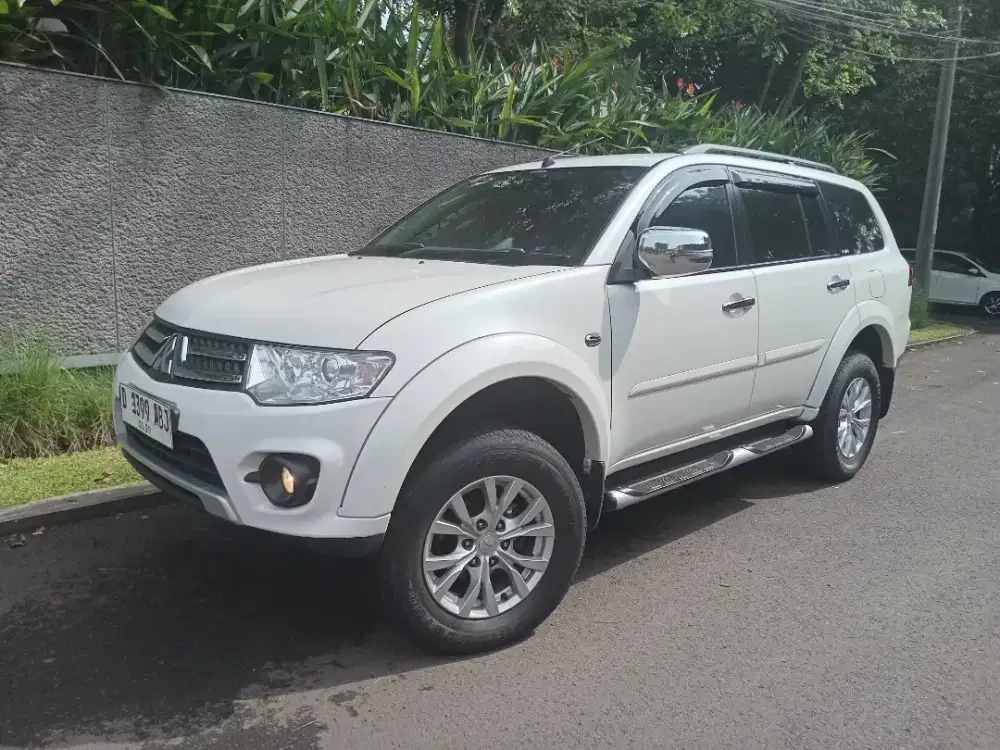 Mitsubishi Pajero Sport Exceed 2013 km 44 ribu istimewa