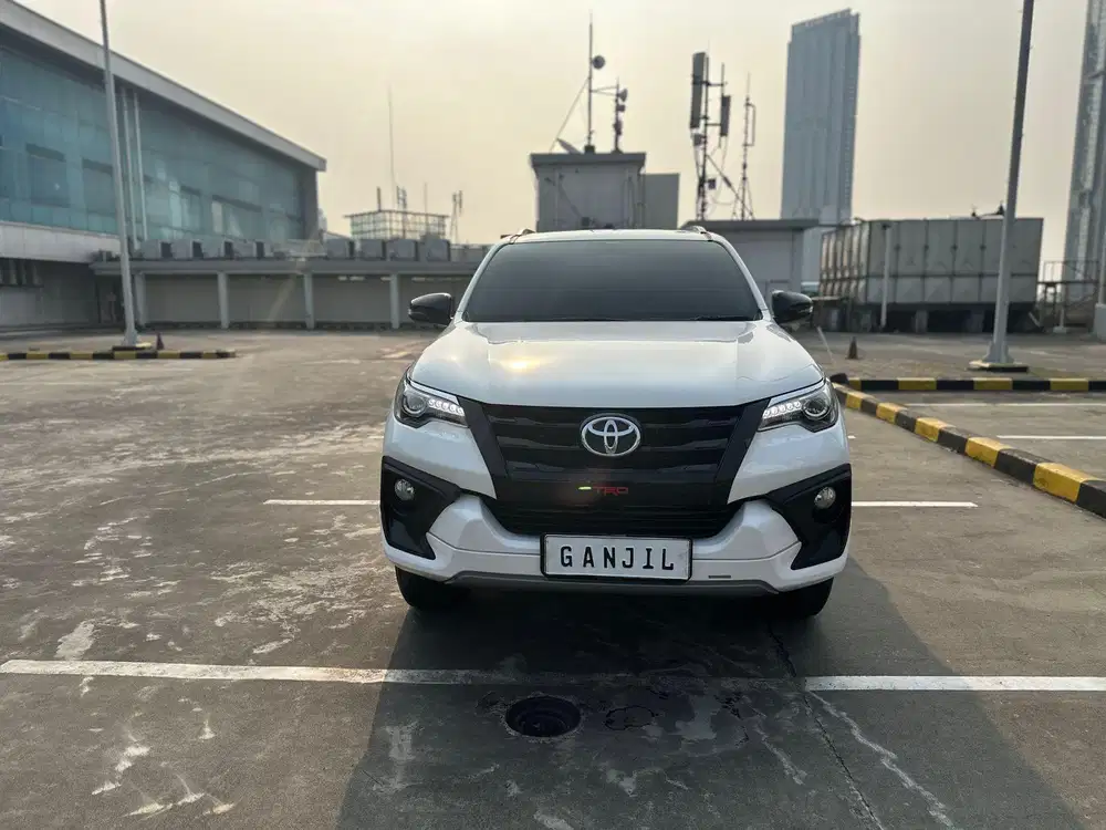 Fortuner VRZ TRD 2019 Putih