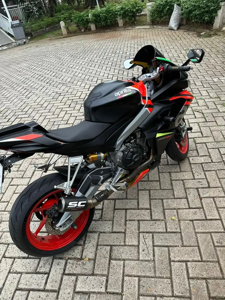 DIJUAL MOGE / MOTOR GEDE / APRILIA RS 660