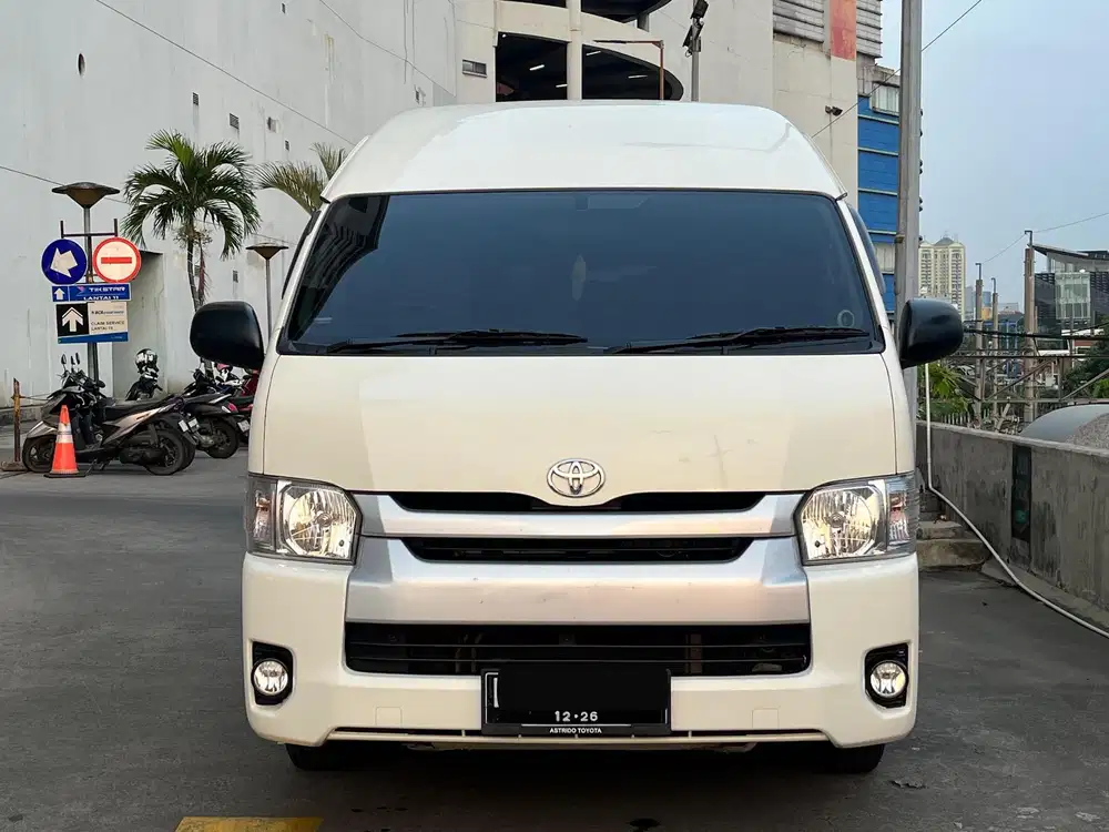 ANTIK KM 25RB LOW ! TOYOTA HIACE COMMUTER 2.5 2021 MT MDL 2023/2024