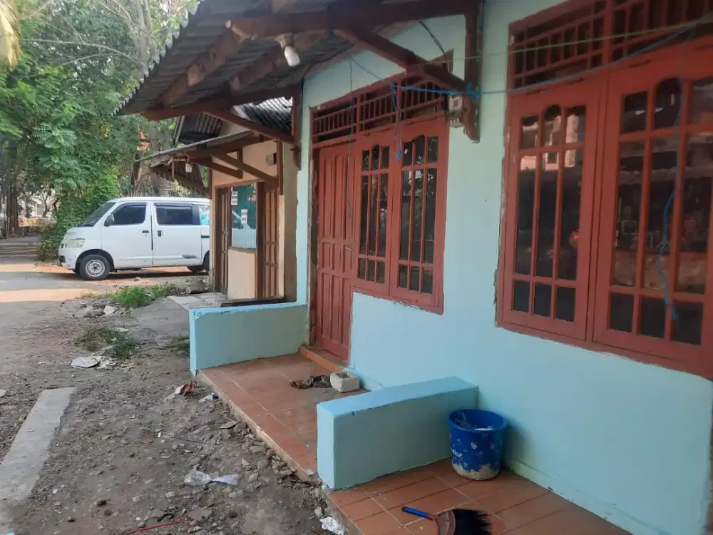 Dijual kontrakn 12 pintu dan 1 warung