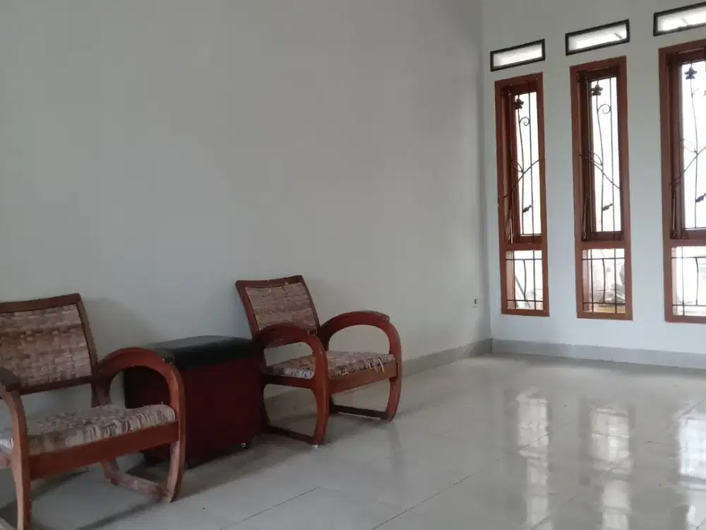 Spesial Akhir Tahun Rumah 2 Lantai di Komplek Taman Bumi Prima Cibabat Cimahi Cihanjuang