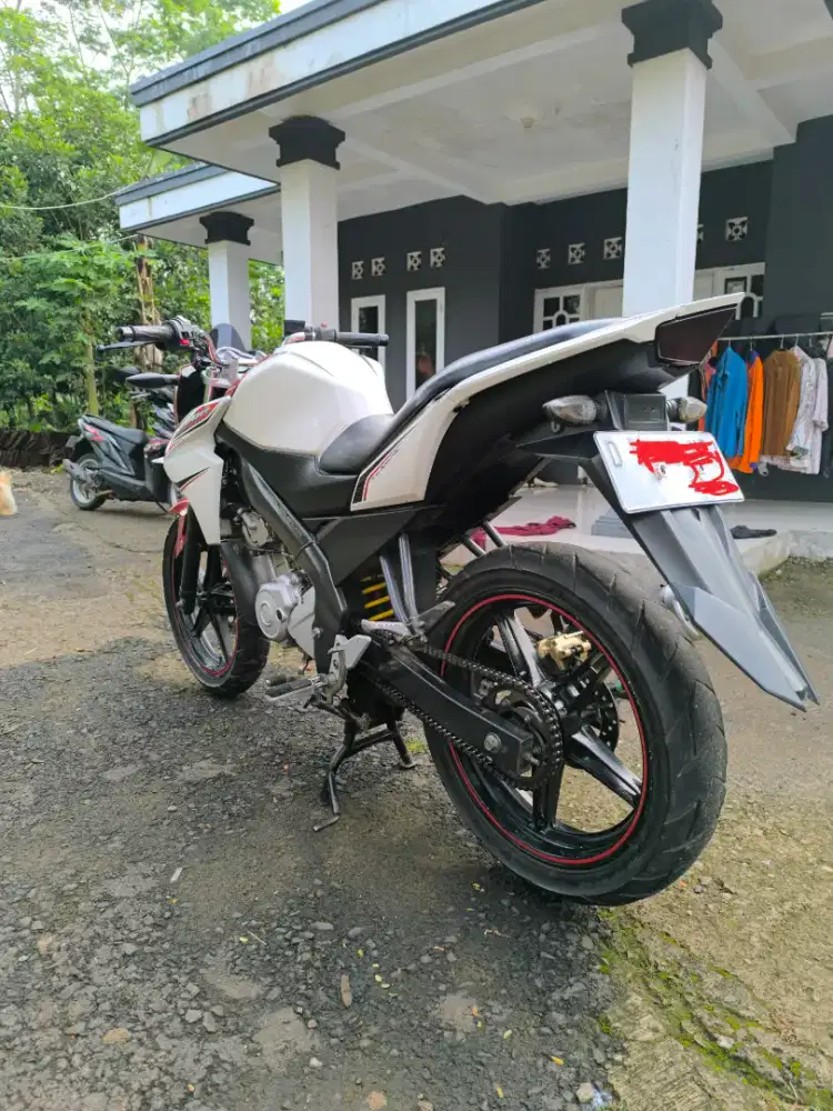 new vixion tahun 2013 lengkap