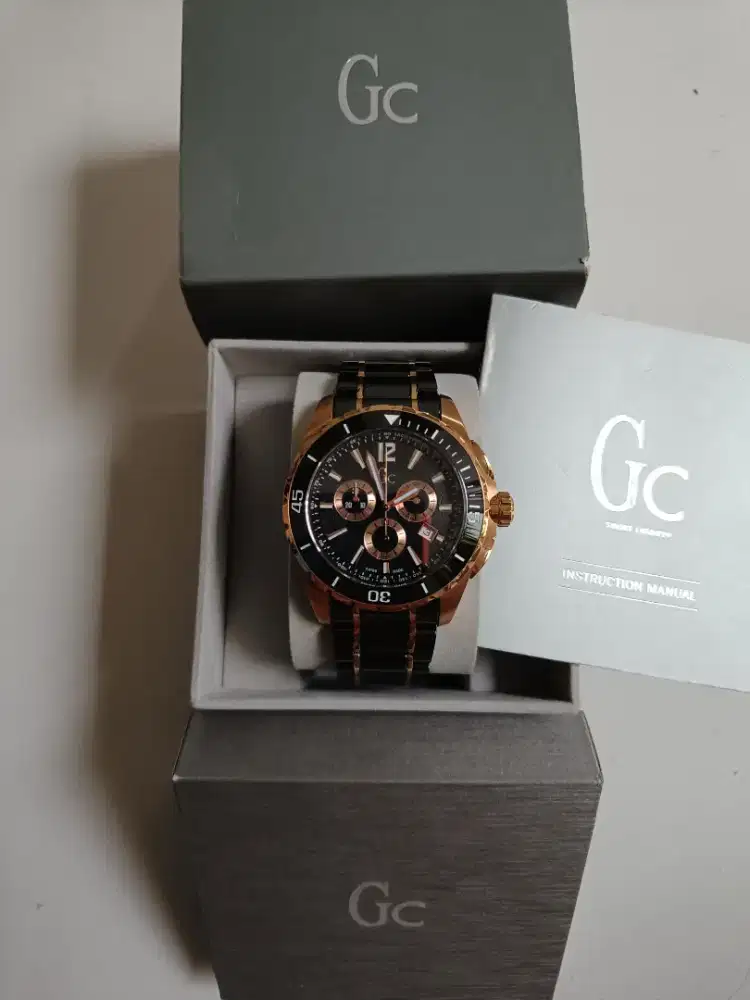 GC Gues colection ceramic X76004G2S/08 original