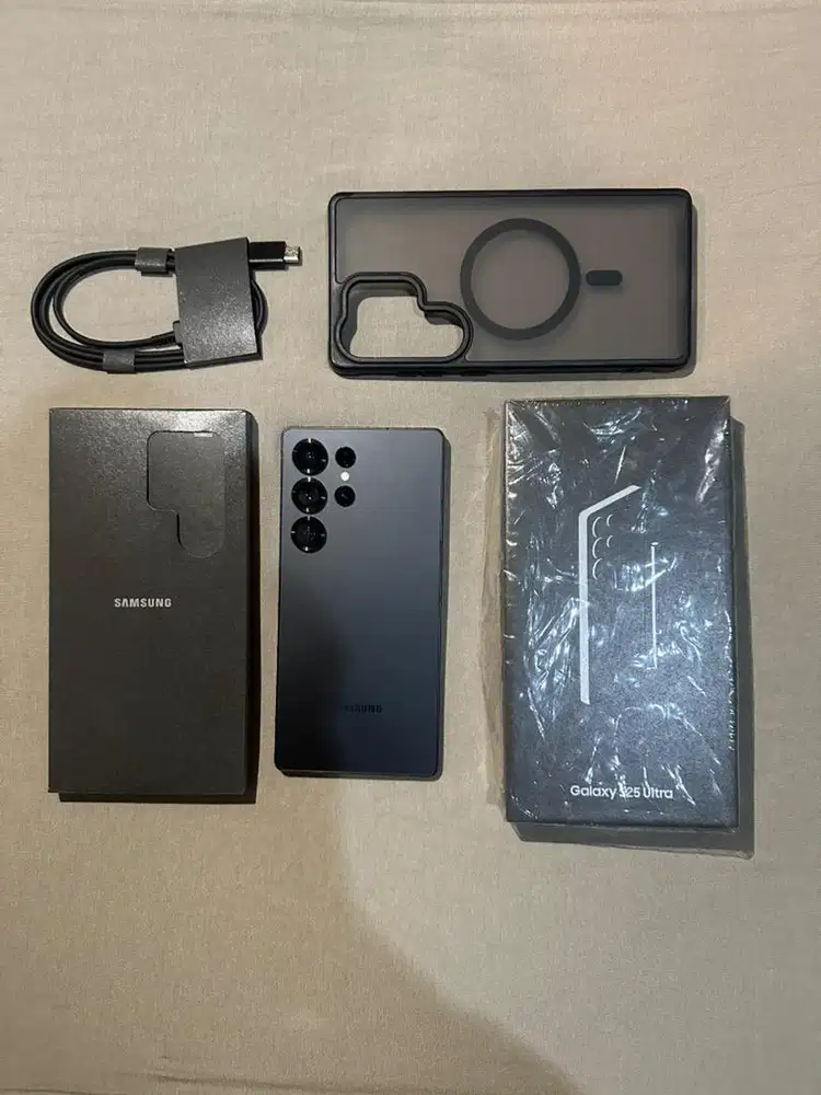 SAMSUNG S25 ULTRA 12/512 JET BLACK (EXCLUSIVE LIMITED COLOUR)