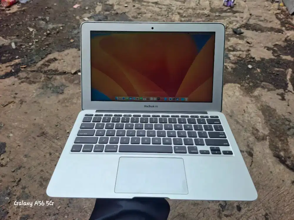 MacBook Air macOS Ventura