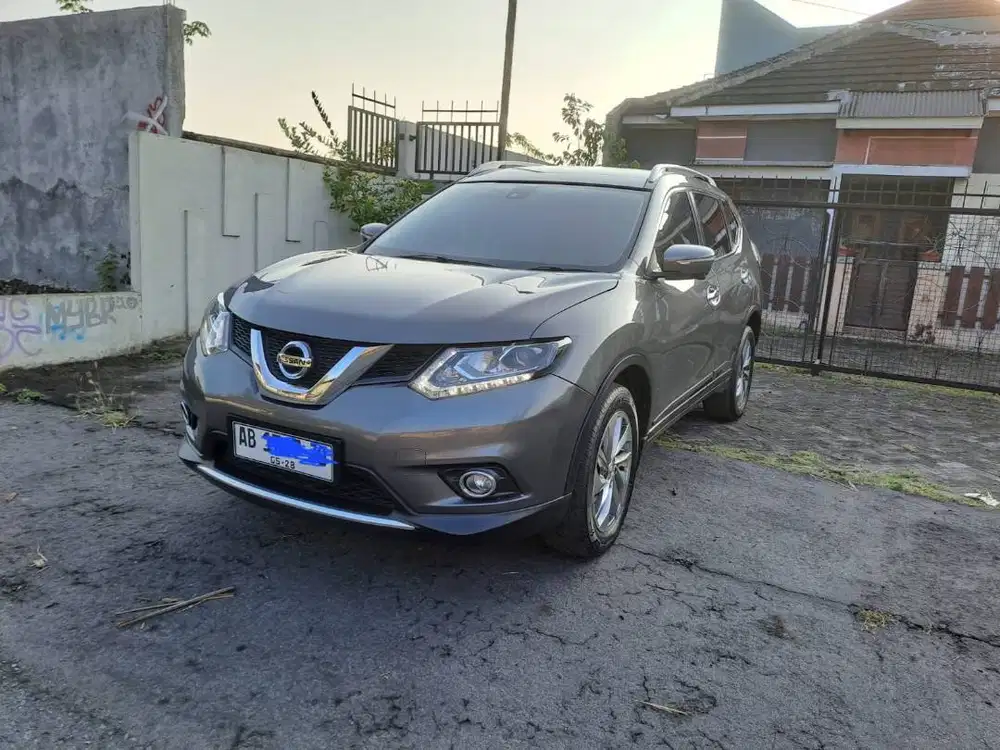 Nissan X-Trail 2.5 AT 2017 Abu2 Metalic (Warna Favorit)